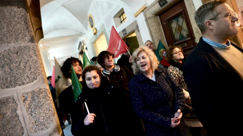 Sessão pública e contacto com comerciantes em Évora