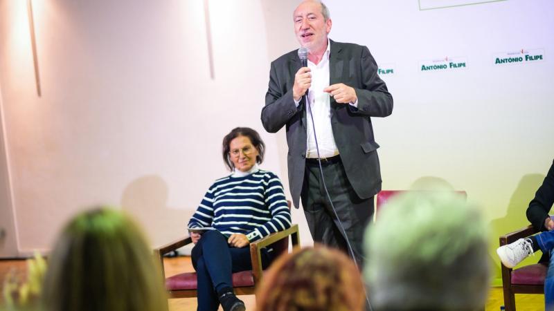 Sessão Pública «A Constituição que nos une»