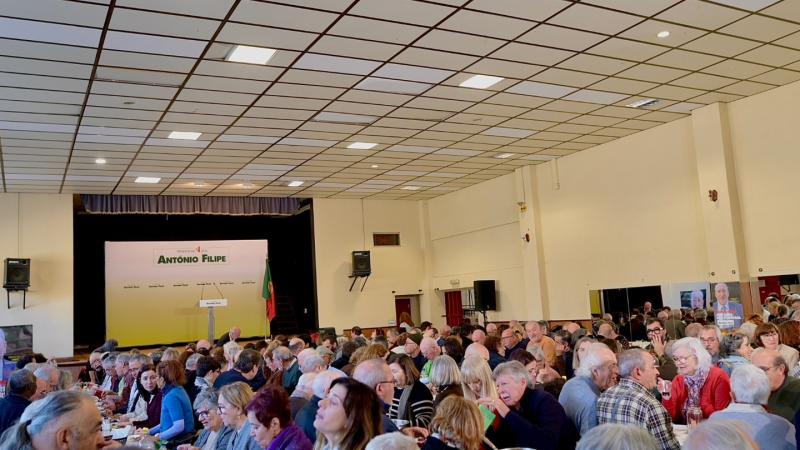 Almoço com apoiantes, no Clube Recreativo do Feijó